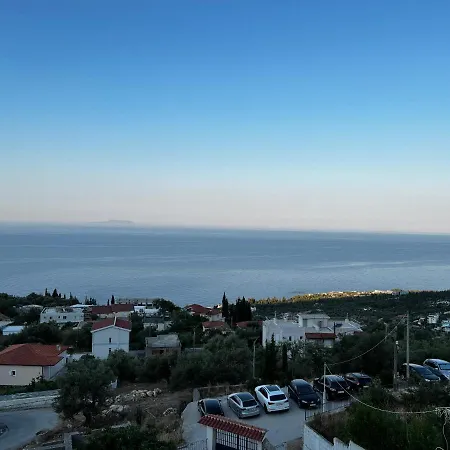 Appartamento Emilios House *