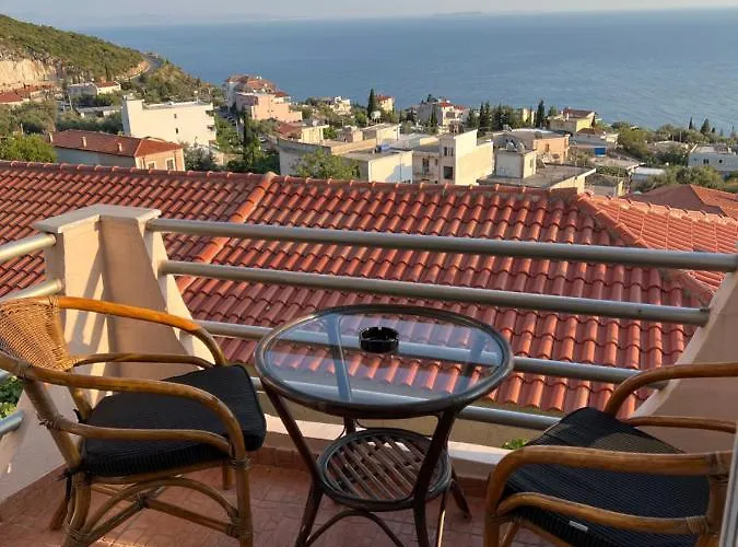 Emilios House 아파트
