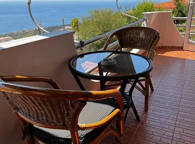 Apartament Emilios House