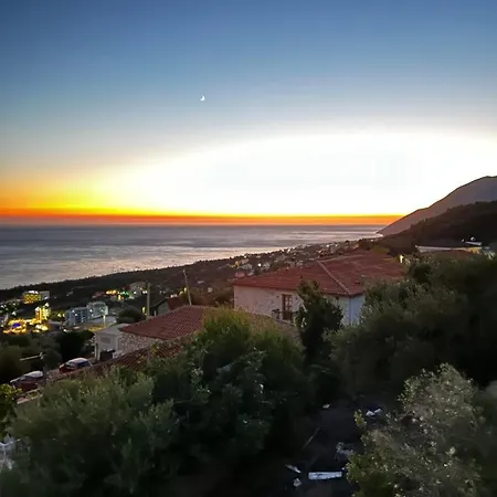 Appartement Emilios House *