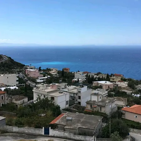 Apartment Emilios House *